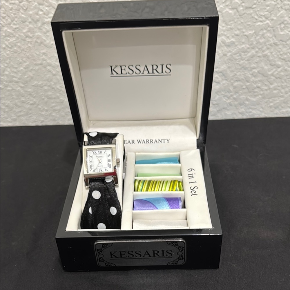 NWOT Kessaris ~ 6 in 1 interchangeable bands